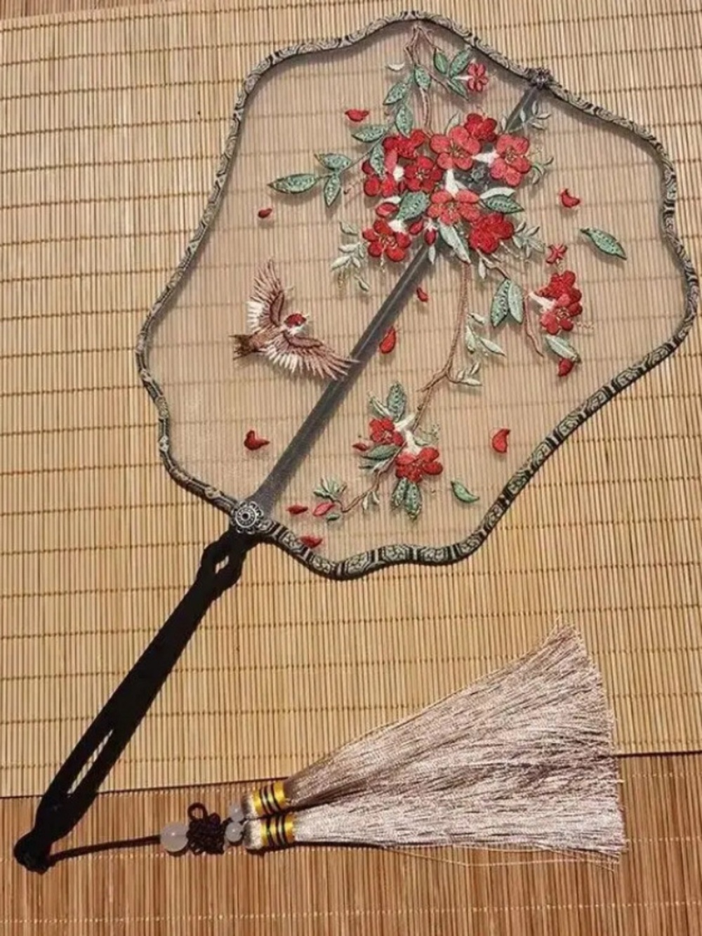 Hanfu Ancient Fan Chinese Style Embroidery Fan Summer Classical Palace Dance Fan